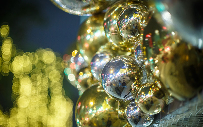 Sài Gòn trang hoàng rực rỡ trước lễ Giáng sinh